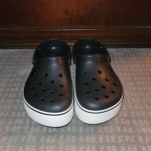CROCS Platform Clog Sandals Unisex Women 9 / Men 7 - Black With White Trim